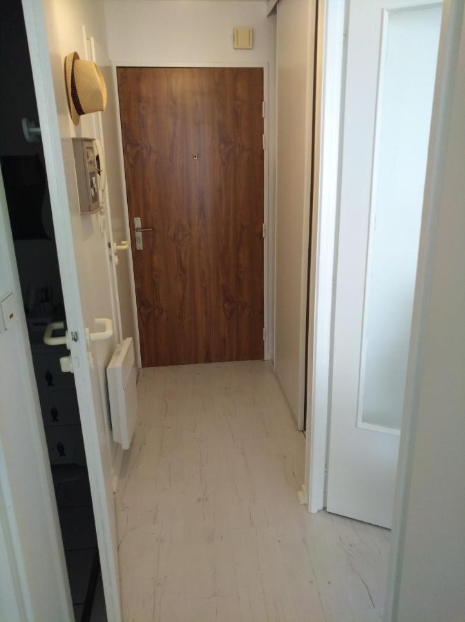 Appartement 2 Pieces Avec Une Grande Terrasse, 3 Etoiles, Wifi, Box Pour Vehicule Et Velos Les Sables-dʼOlonne Exteriér fotografie
