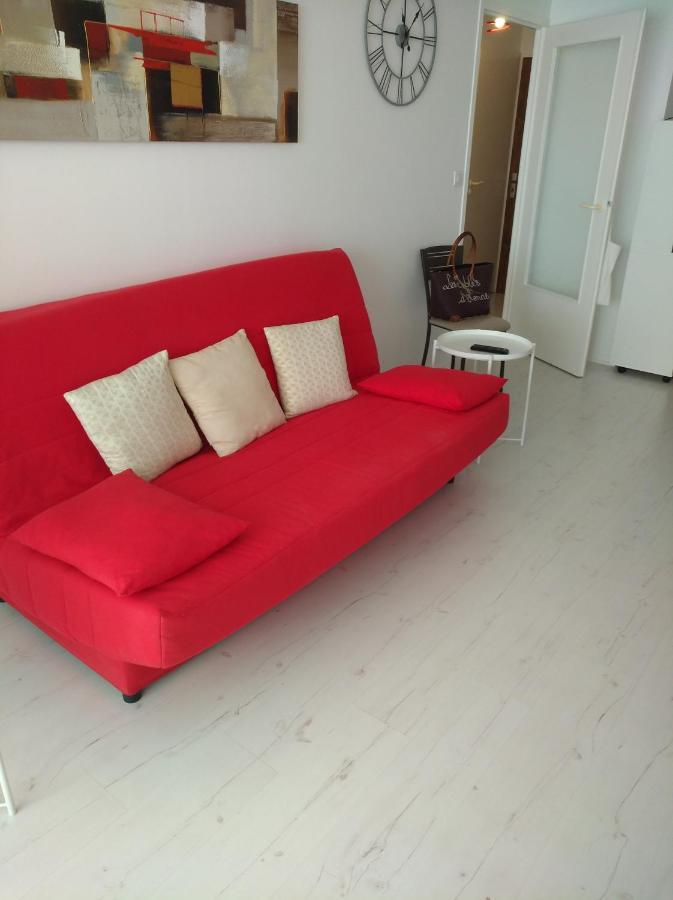 Appartement 2 Pieces Avec Une Grande Terrasse, 3 Etoiles, Wifi, Box Pour Vehicule Et Velos Les Sables-dʼOlonne Exteriér fotografie