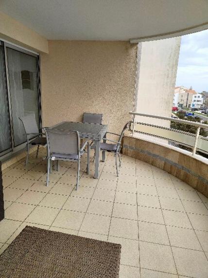 Appartement 2 Pieces Avec Une Grande Terrasse, 3 Etoiles, Wifi, Box Pour Vehicule Et Velos Les Sables-dʼOlonne Exteriér fotografie